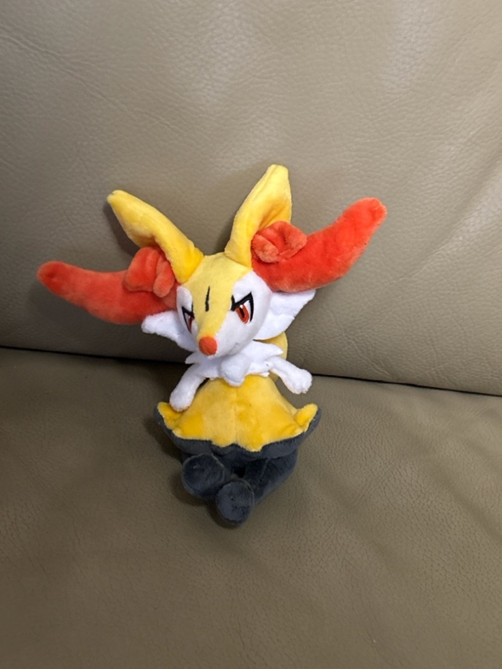 (Until Further Notice) Pokémon Center - Sitting Braixen Plush 2024 - Used